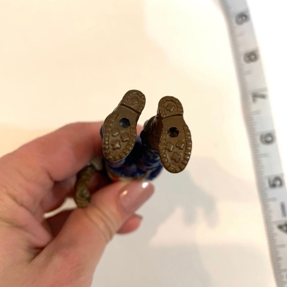 Marvel Universe CAPTAIN AMERICA Assault off Road Vehicle 4" Figure Brown Gloves - Picture 3 of 4